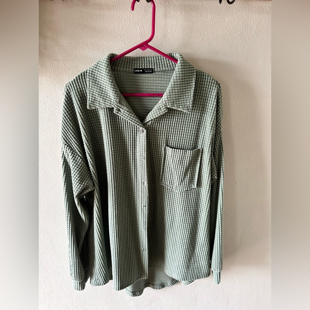 SHEIN thin shacket. Green, button up. Size medium